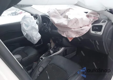 2021 Jeep Compass Latitude 4X4 from USA, damaged, VIN 3C4NJDBB7MT509892